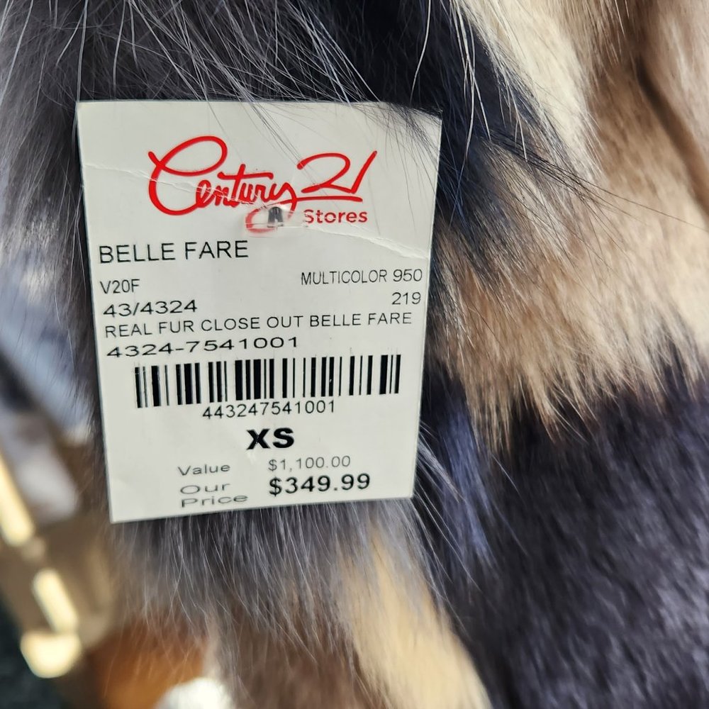 Genuine Fur 100%. sleeveless jacket. NEW